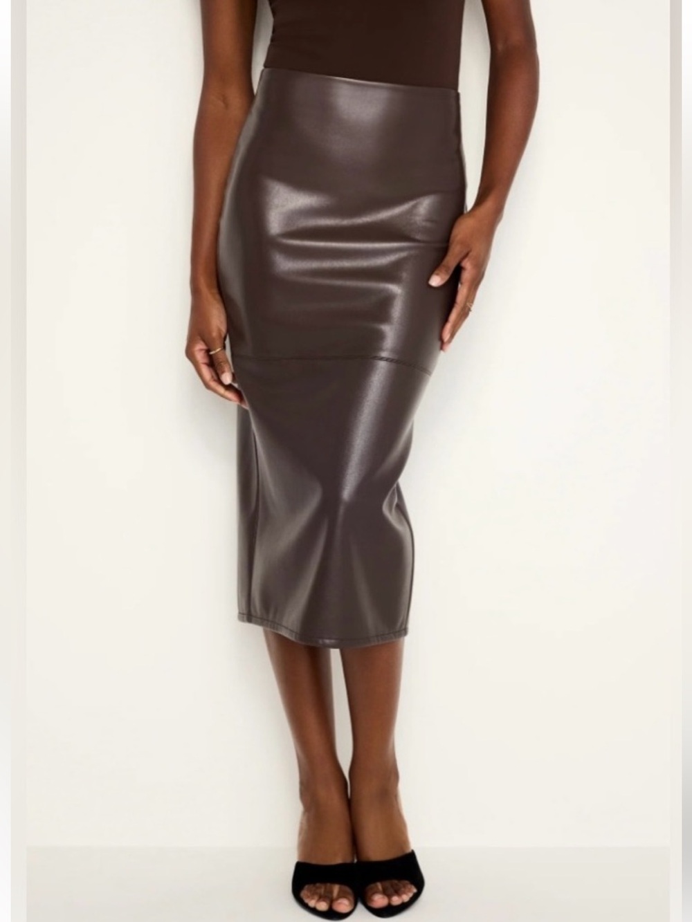 Good American Faux Leather Midi Skirt in Dark Brown